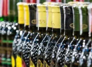 В Запорожской области изменили время, когда разрешено торговать алкоголем