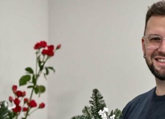 «Цветы — это эмоция, а эмоции сейчас нужны как никогда»: история флориста, построившего бизнес в Запорожье во время войны