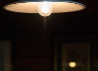 В Запорожьеоблэнерго сообщили, как будут действовать почасовые отключения света 16 декабря