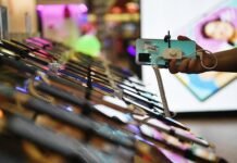 Фахівці прогнозують кінець ери дешевих смартфонів