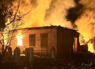 В Запорожской области спасатели потушили четыре пожара после вражеских обстрелов