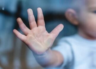 На поддержку детей-сирот и семей в сложных обстоятельствах в 2026 году направят 4,4 млн грн