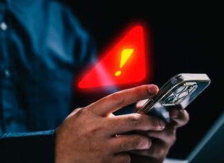 Чи можна заразити смартфон вірусом, просто відкривши підозрілий сайт: коротке пояснення фахівця