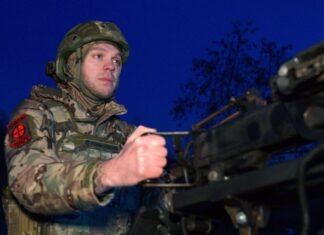 Россияне запустили по Украине дроны: где угроза ударов