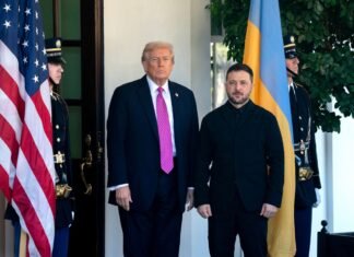 Зеленский уже в Майами. После встречи с Трампом будет разговор с лидерами ЕС