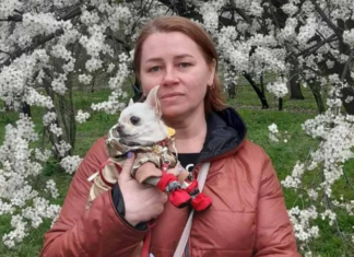 «Дело, которое помогло мне прийти в себя»: история портнихи из Энергодара, которая основала бренд одежды для животных