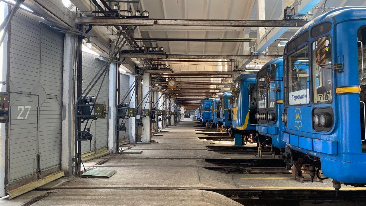 В Украине и Молдове аварийные отключения, в Киеве остановилось метро – видео