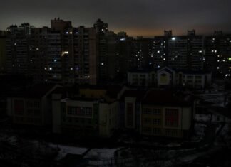 Госэнергонадзор проверил соблюдение графиков отключений в Киеве и области: какие результаты