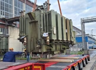 Германия передала Украине трансформатор от ТЭС Карлсруэ