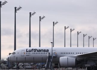Lufthansa планирует оснастить более 800 самолетов интернетом от Starlink
