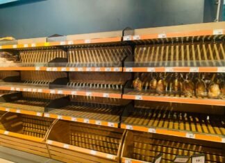 Пустые полки из-за ажиотажа, а не дефицита – ассоциация пекарей о ситуации с хлебом в Киеве