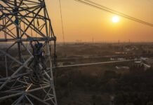 Китай прекратил покупать электроэнергию у России