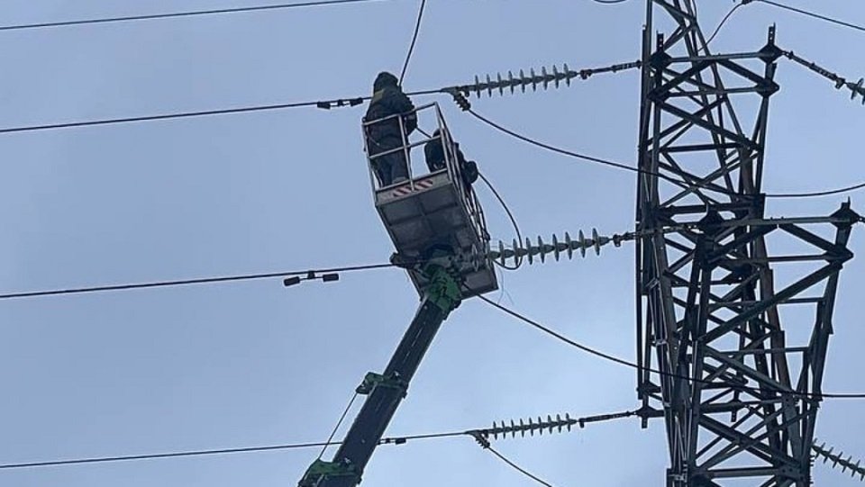 В Киеве запитали всю критическую инфраструктуру, 44 000 квартир остаются без света