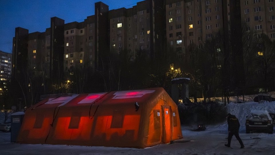 В Киеве за ночь подключили тепло к 227 домам, без отопления еще почти 3000 – Кличко