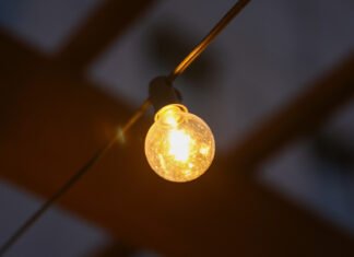 Укрэнерго: Утром ситуация с энергетикой осложнилась, несколько объектов – на ремонте