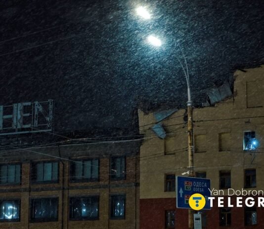 В Киеве российский «шахед» попал в фабрику Roshen: погибла женщина – фото, видео