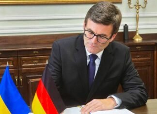 Германия передаст Украине 33 мобильные ТЭС