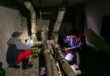 Укрзалізниця увеличила количество бригад для возобновления коммуникаций в Киеве