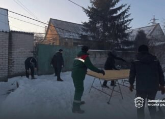 В Запорожье устраняют последствия атаки БПЛА: полностью восстановлено электроснабжение