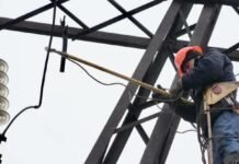 В Запорожье возобновили электроснабжение потребителей, обесточенных из-за обстрела из РСЗО