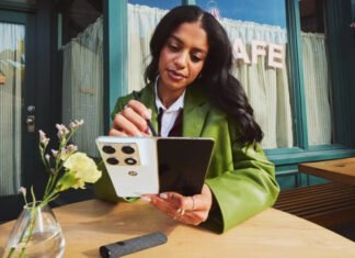 Експерти назвали дві фатальні помилки нових флагманів Motorola