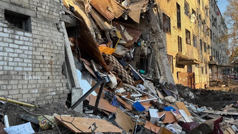 В Запорожье депутаты передали функции заказчика ГП «Местные дороги» для частичного восстановления пострадавшего общежития