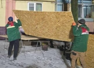 В Запорожье завершили первоочередные работы по ликвидации последствий атаки