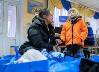 Из-за ситуации с пограничными общинами Запорожской области эвакуируют более 600 детей с семьями