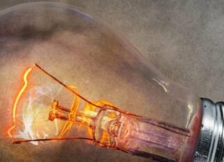 В «Запорожьеоблэнерго» сообщили, какими будут графики отключения света в Запорожье 27 января