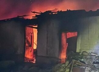 Из-за обстрелов в Запорожском районе произошли три пожара