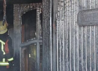 В Запорожье из-за короткого замыкания произошел пожар в бане