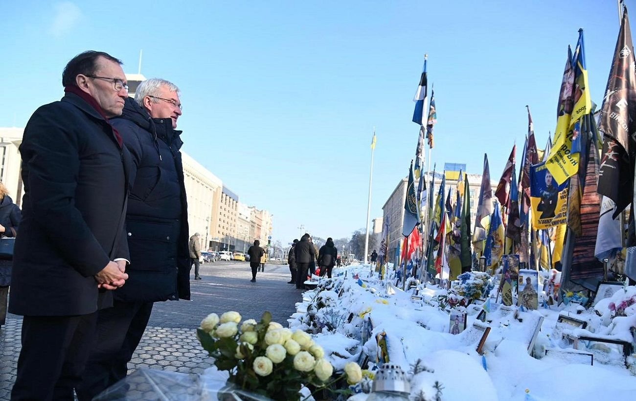 Глава МИД Норвегии прибыл в Киев, чтобы обсудить мирные усилия