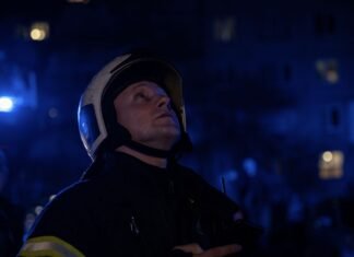 Россия атаковала объект инфраструктуры в Запорожье, возник пожар