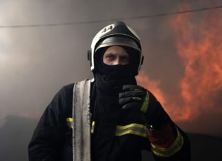 РФ ударила по критической инфраструктуре Житомирщины: вспыхнули пожары