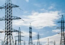 В Запорожской области возобновили электроснабжение 19 тысяч потребителей, обесточенных из-за обстрелов и непогоды