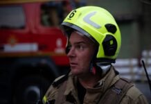 В Запорожье прогремели взрывы: после ударов РФ возникли пожары