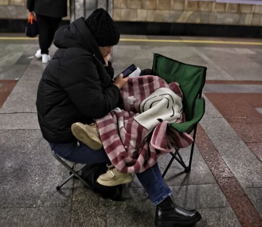 В Киеве и областях объявили тревогу из-за угрозы баллистики