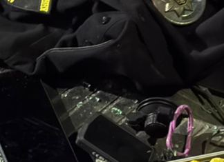 В Запорожье группа наркоторговцев делала «закладки», одеваясь в форму военных и полиции