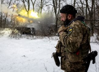 Более 900 солдат и десятки артсистем: Генштаб обновил потери РФ за сутки