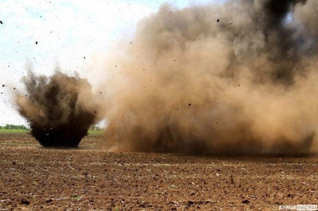 В Запорожской области саперы уничтожили дроны, авиабомбу и снаряд «Града» после обстрелов