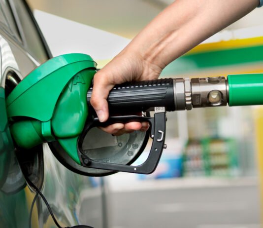 Борьба с теневым рынком горючего: налоговая за год аннулировала почти 900 лицензий