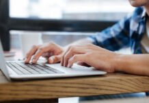 Общественный вещатель Литвы LRT прекратил работу украиноязычной версии сайта: причины