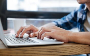 Общественный вещатель Литвы LRT прекратил работу украиноязычной версии сайта: причины