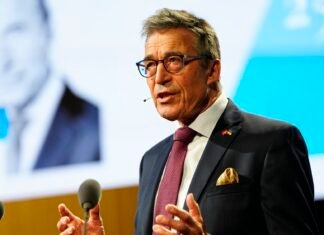 «Как США в 1941». Европе посоветовали перепрофилировать лишние автозаводы на военную технику