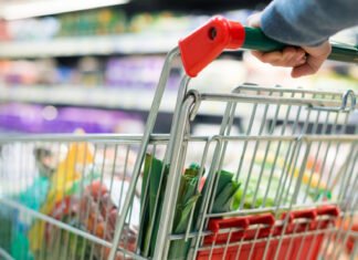 На Троещине в Киеве ряд супермаркетов начали работать круглосуточно: список