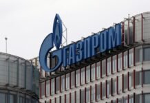 Нефтегазовые доходы РФ в январе упали вдвое по сравнению с январем 2025-го