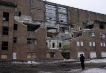 Кличко: Дарницкая ТЭЦ получила критические повреждения, на восстановление нужно два месяца