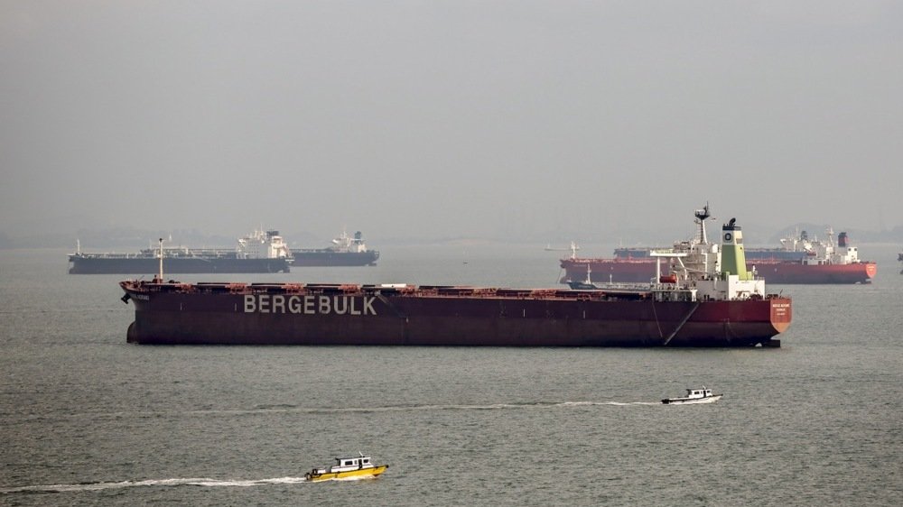 Bloomberg: Танкеры с нефтью РФ соревнуются за покупателей в Азии, так как Индия сокращает закупки