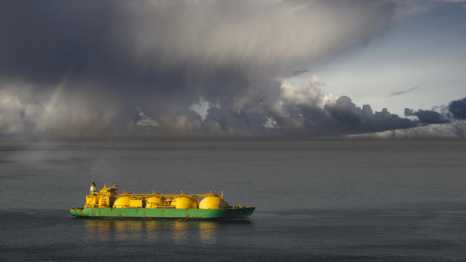 Греческая компания, поставляющая LNG Украине, хочет заключить 20-летний газовый контракт с США