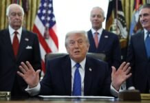 Трамп отменил дополнительную пошлину в 25% для Индии, введенную из-за покупки российской нефти